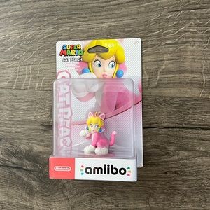 NIB NINTENDO amiibo CAT PEACH